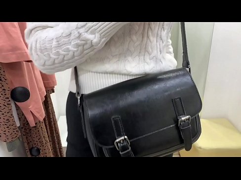 ❤️ Masturbazione pubblica della giovane cagna FeralBerry con un dildo nel camerino ❤️ Pornoal it.marketapp.top
