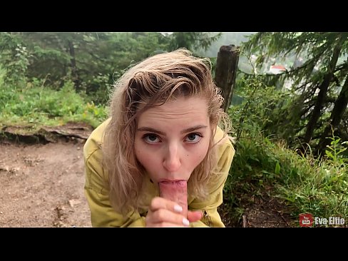 ❤️ Ragazza ingoia lo sperma dopo un pompino in pubblico - Eva Elfi ❤️ Pornoal it.marketapp.top
