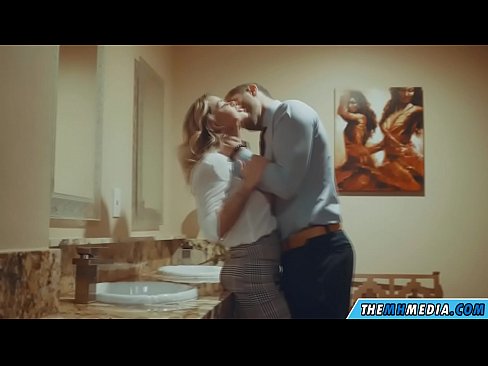 ❤️ Quando una bionda formosa ti seduce in un bagno pubblico ❤️ Pornoal it.marketapp.top